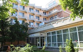 Hotel Flora